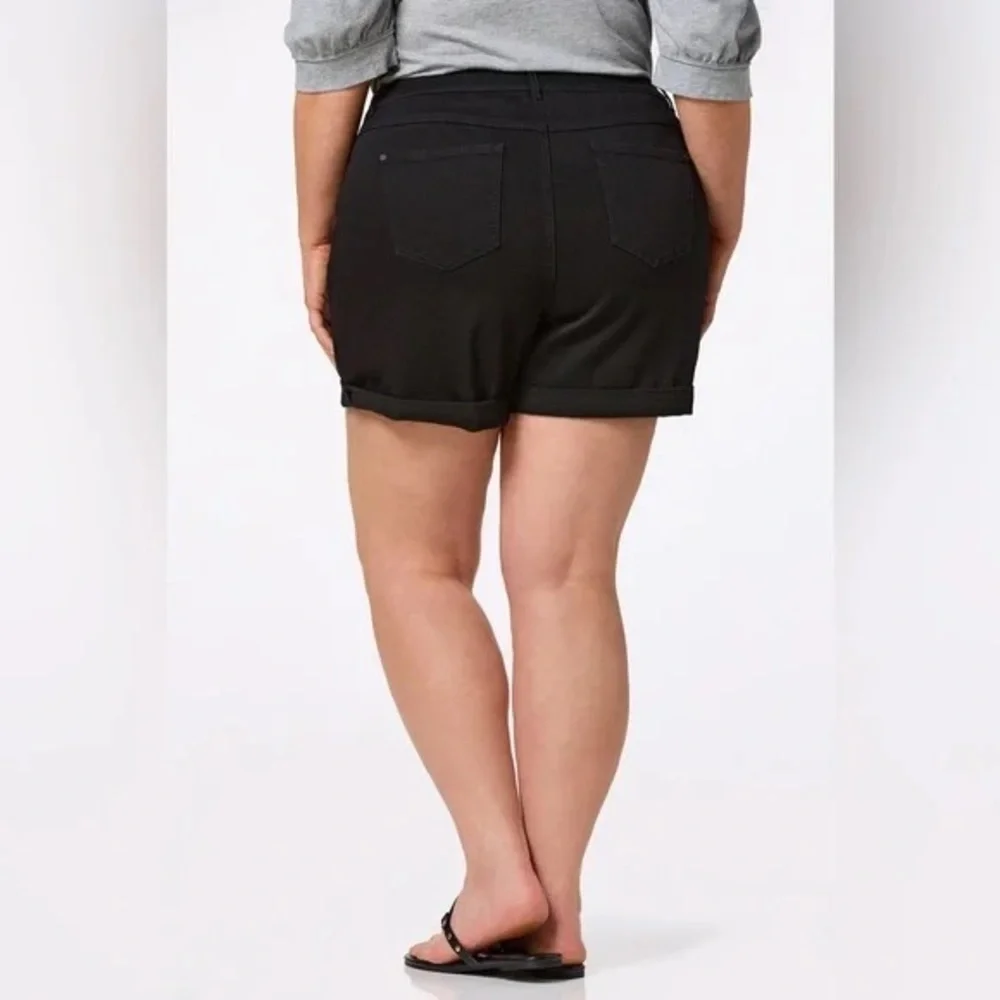 Cato | PLUS SIZE BLACK CUFFED DENIM SHORTS Black 28W
